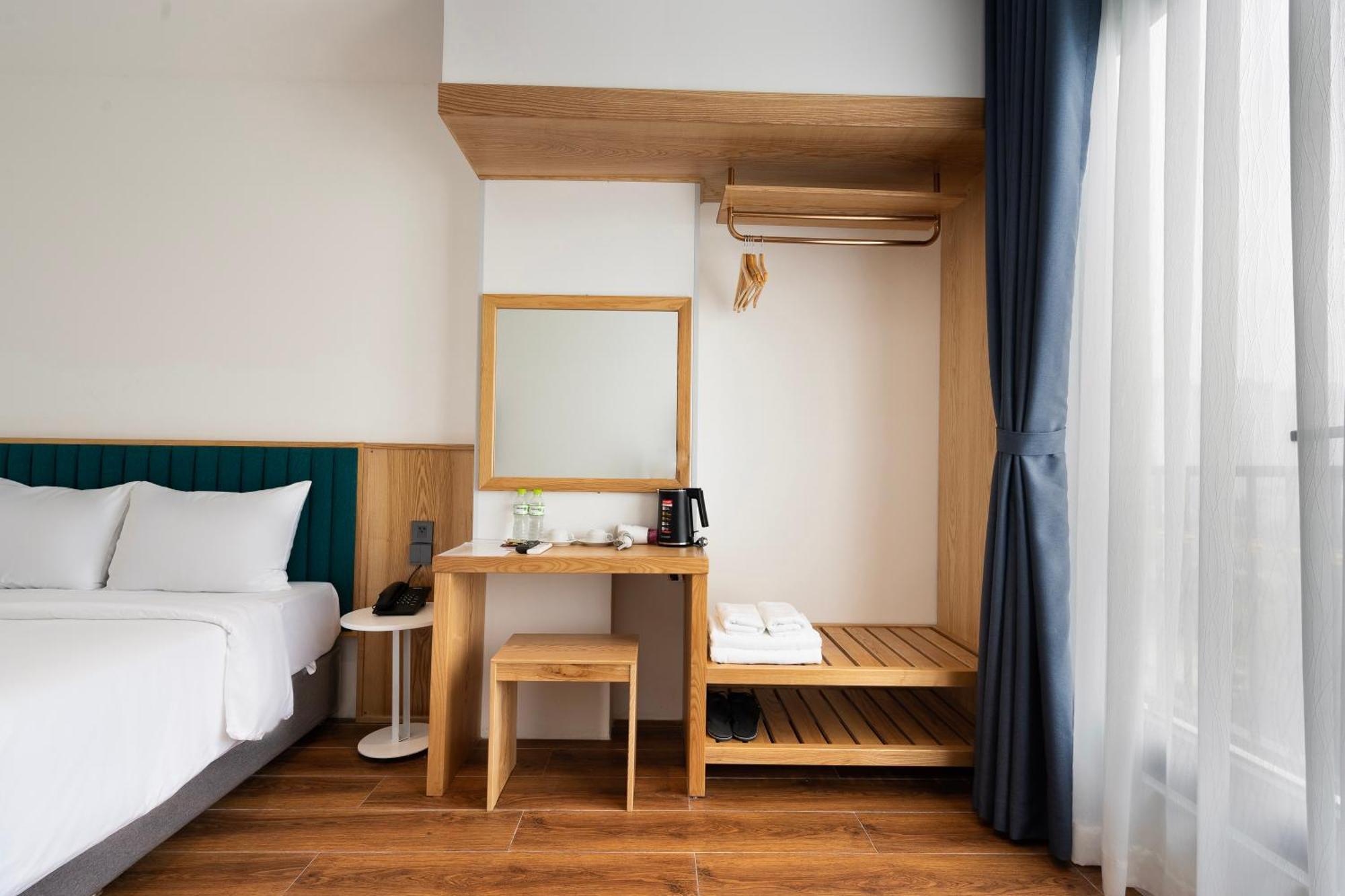 Haven Hut Riverside Отель Хошимин